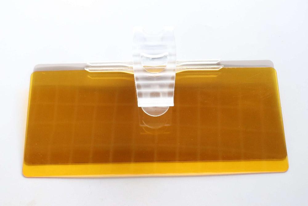 Automašīnas saules aizsargs - drošība uz ceļa