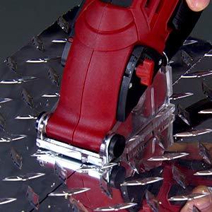 Daugiafunkcinis-mini-diskinis-pjūklas-su-priedais