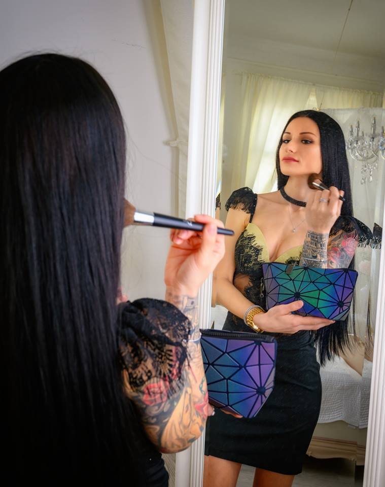 Reflektinė-spalvas-keičianti-kosmetinė-'Žvaigždė'