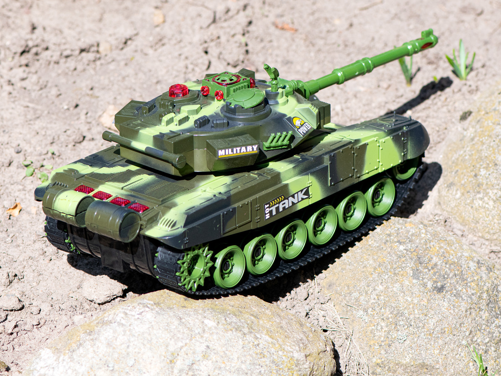 RC kara tanks 9993 2,4 GHz meža kamuflāža 