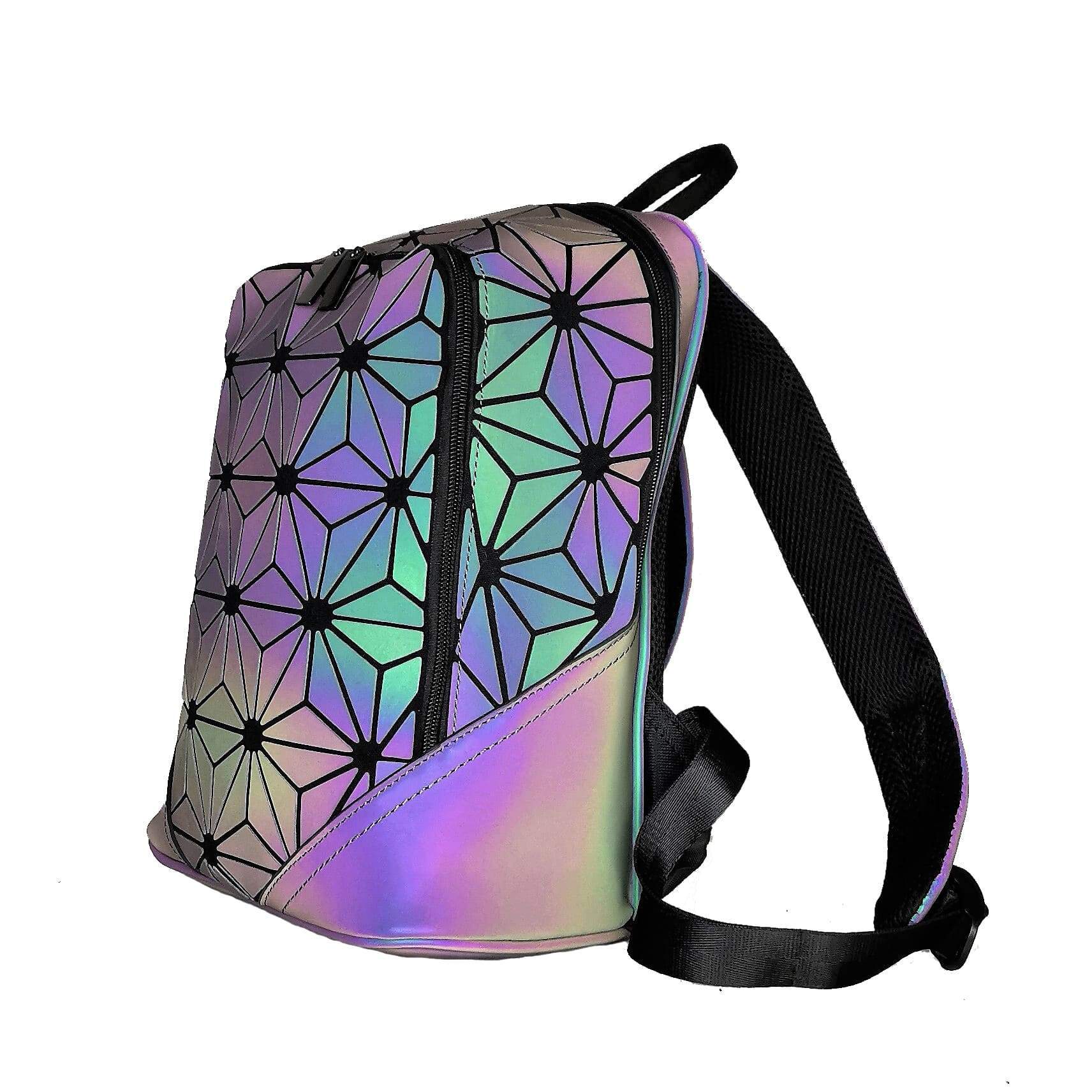 Reflektinė-spalvas-keičianti-kuprinė-'Karina'