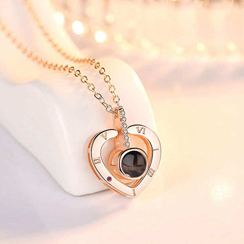 Pakabukas-su-"Aš-tave-myliu"-žodžiais-net-100-kalbų