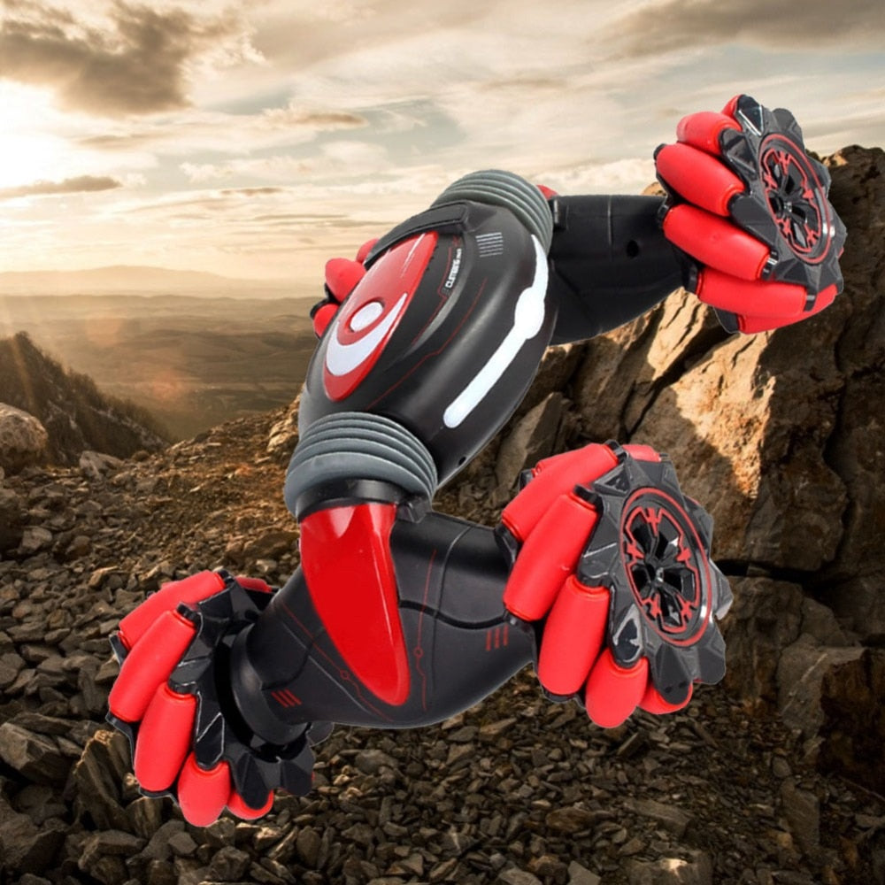 Rankų judesiais valdoma žaislinė mašina