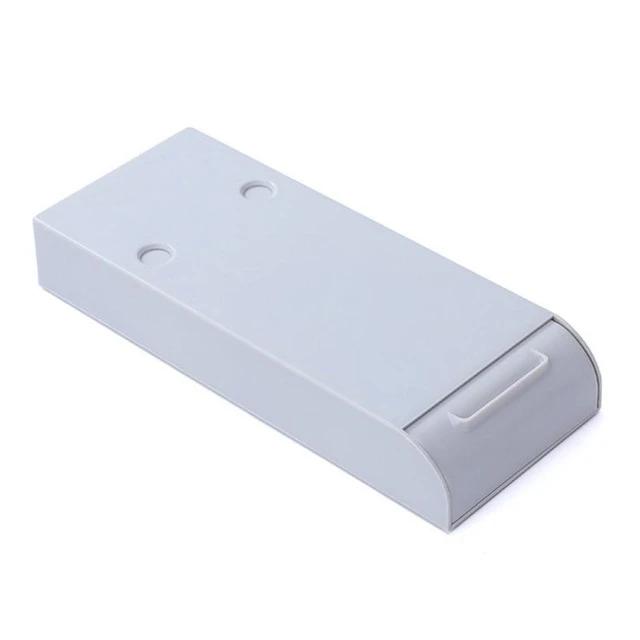 Priklijuojamas-stalčius