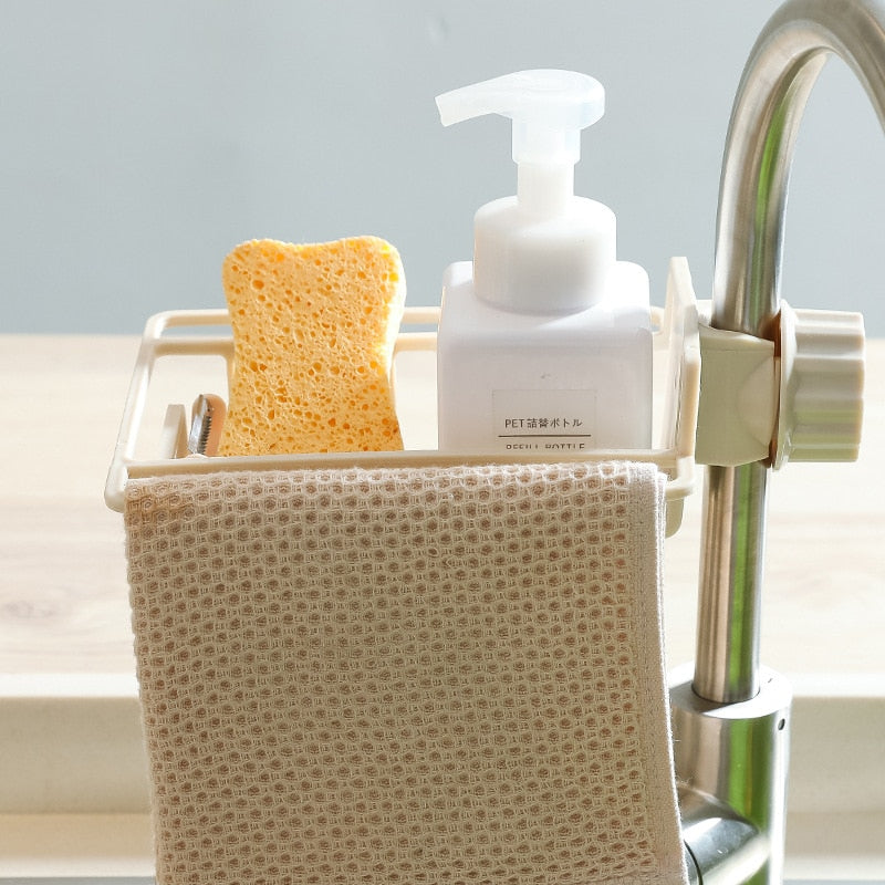 Prisukama-kriauklės-lentynėlė