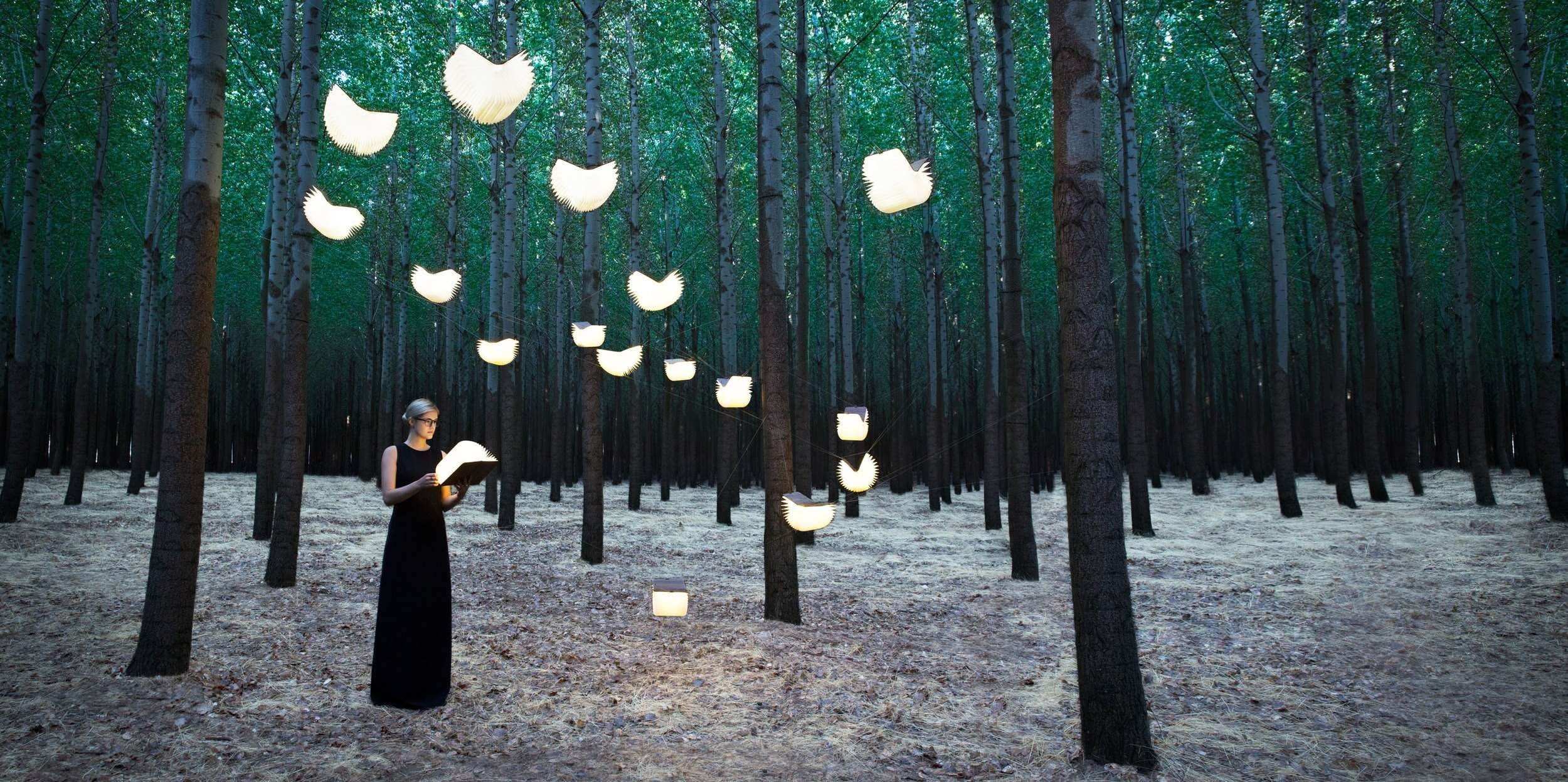 Elastīga grāmatas formas LED lampa — labs apgaismojums un uzmanību piesaistošs stils