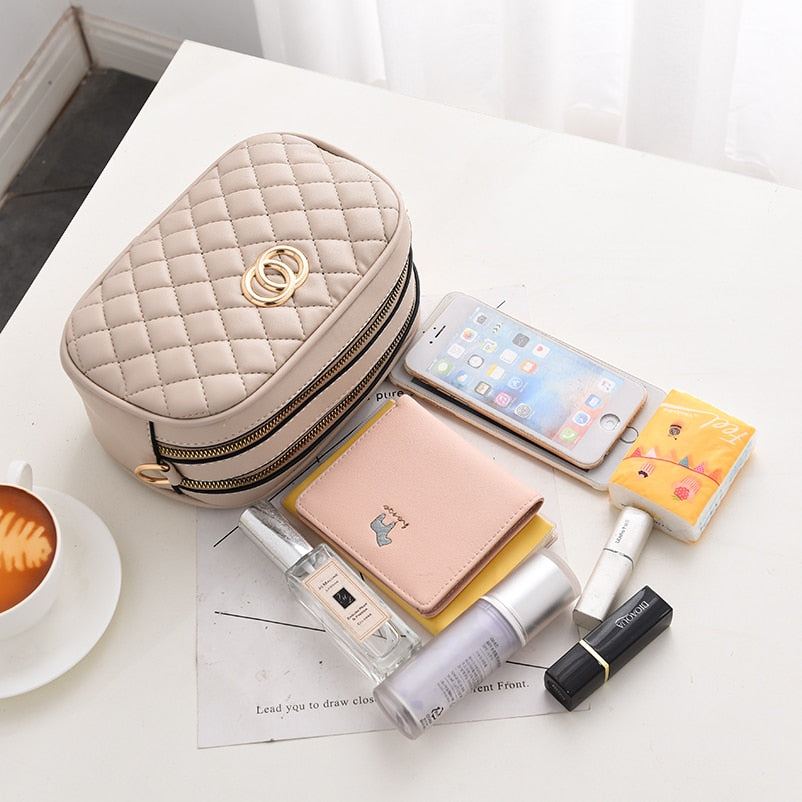 Rankinė-per-petį-Meina