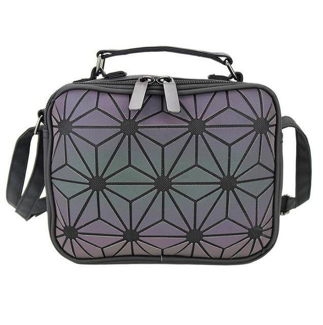 Reflektinė-spalvas-keičianti-rankinė-'Mini'